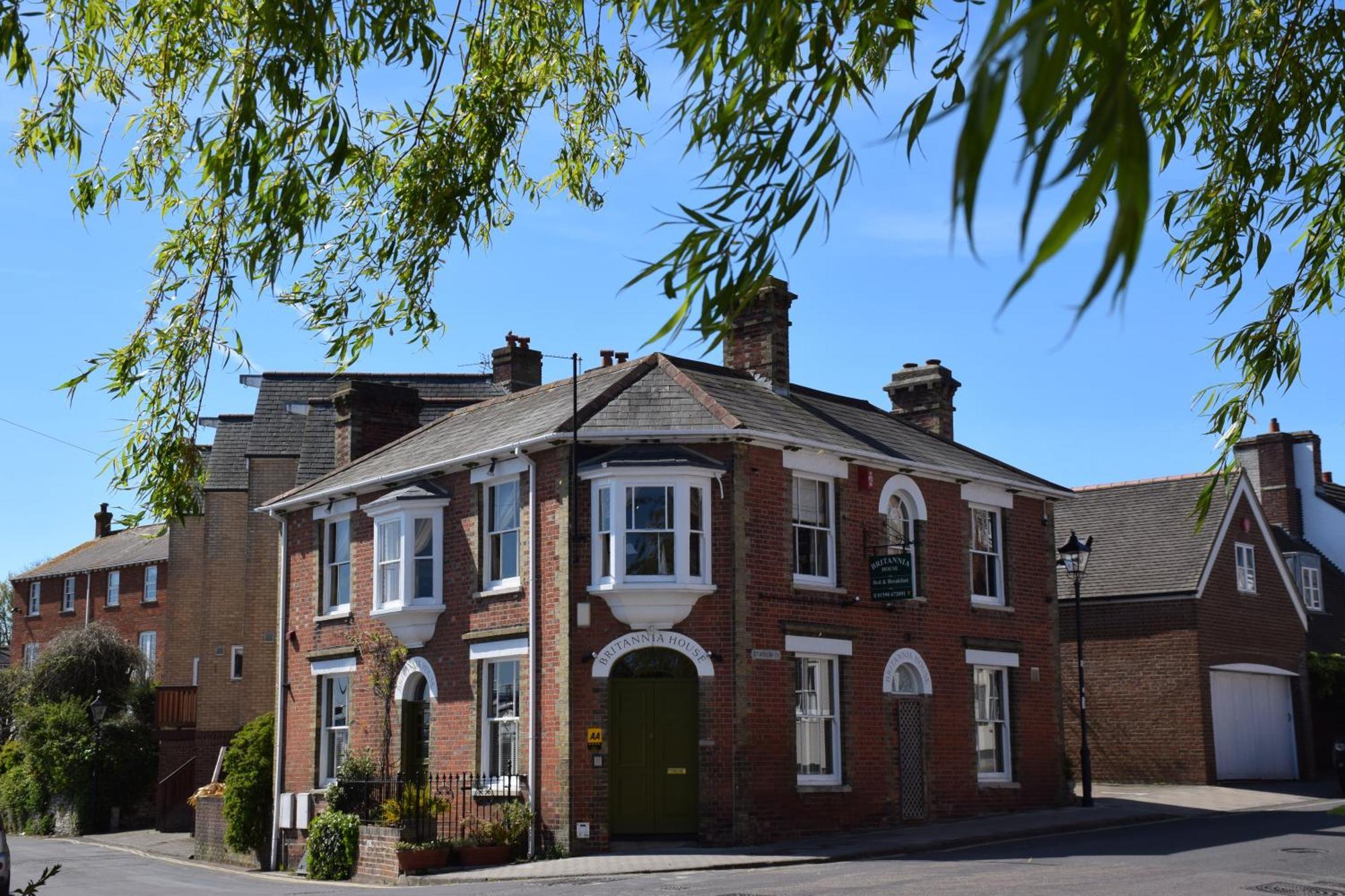 Britannia House Bed & Breakfast Lymington Exterior photo